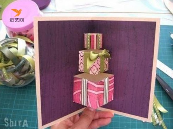 Handmade tutorial for three-dimensional greeting cards for small gifts