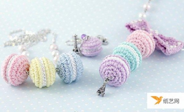 Detailed illustrated tutorial on how to crochet macarons