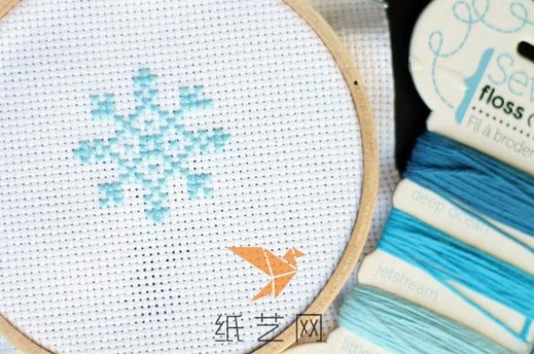 Four sets of simple and beautiful cross-stitch making tutorials