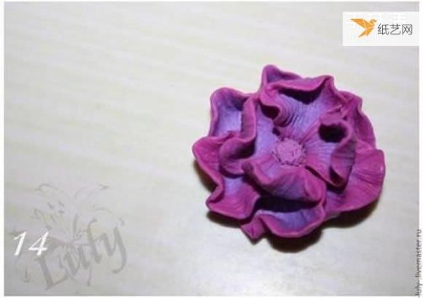 Illustrated tutorial on how to make a personalized soft clay flower ring by hand