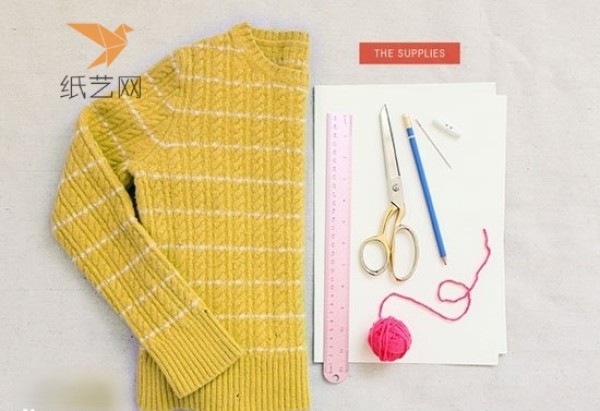 Tutorial on turning waste into treasure: transform old sweaters into cell phone and Ipad protective cases