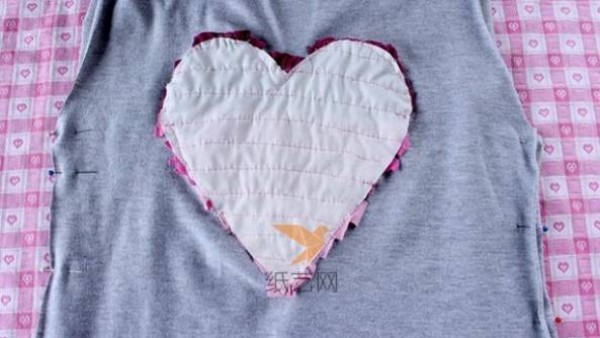 Transform old T-shirts into exquisite wrinkled patchwork handmade clothes with love