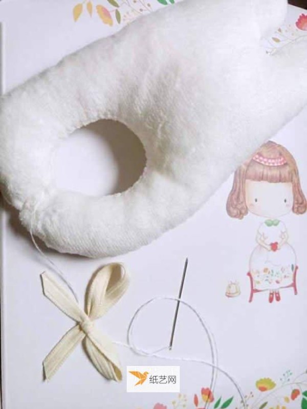 How to make a fabric bunny hand bell