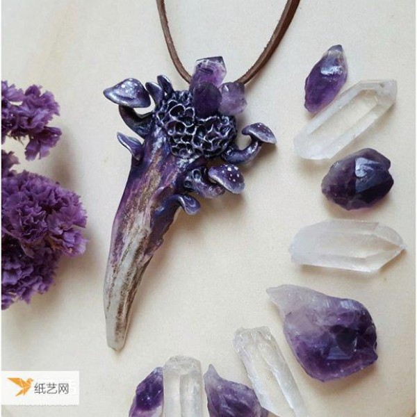 Fairy treasure! Use clay and natural elements to create personalized magical jewelry