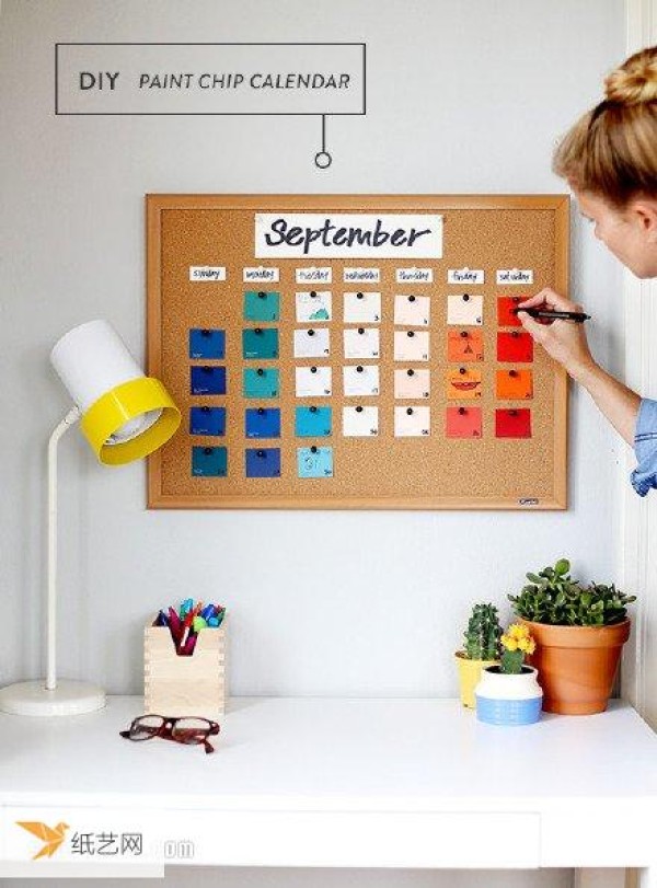 Tutorial on how to make a super simple calendar by preparing your own sticky notes and photo frames