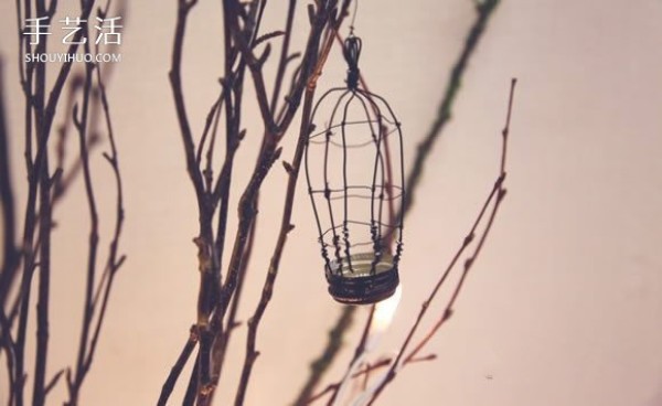 How to make a birdcage ornament using bottle caps