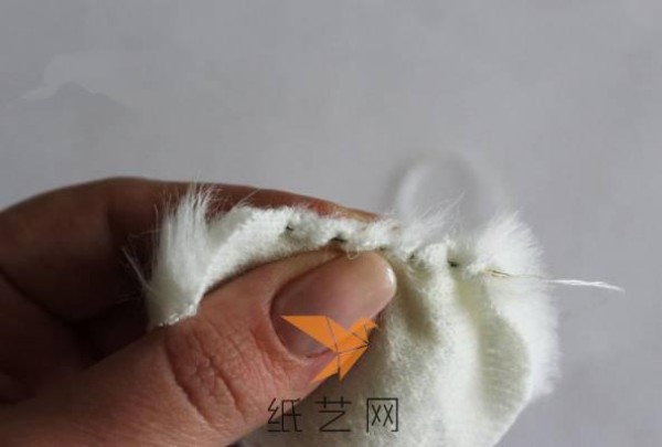 Tutorial on how to make a cute wool felt hamster brooch