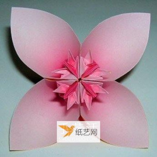 Illustration of the origami method of a beautiful four-petal flower ball