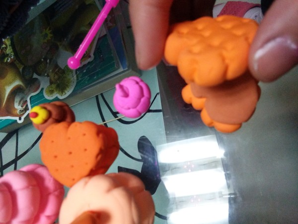 Make cute clay cookies