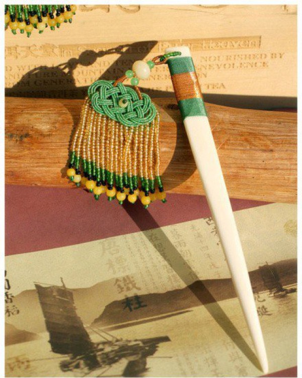 Ancient style hairpin weaving tips, ancient style beaded pendant, braided rope weaving tutorial pictures and illustrations