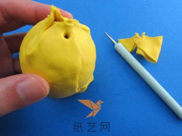 Tutorial on making cute Pikachu with super light clay