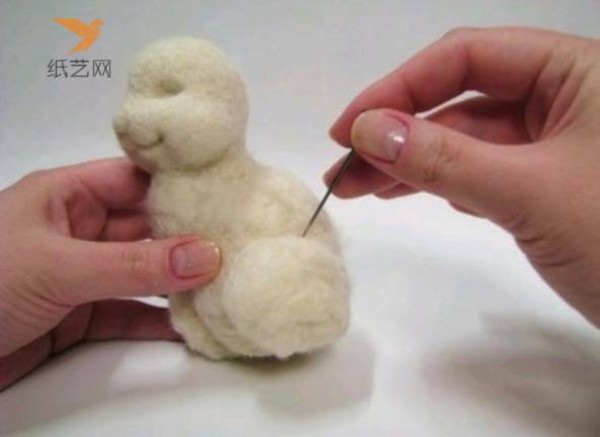 Wool Felt Tutorial: You can also make a cute wool felt bunny with the same excellent results.