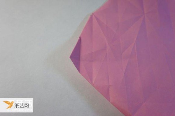 Illustrated step-by-step tutorial for girls using origami to fold something that looks complicated