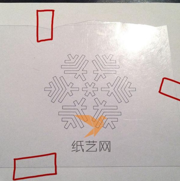 Simple DIY tutorial for making paper-cut snowflake pattern Christmas greeting cards in batches