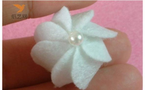 Non-woven fabric tutorial Tutorial on making beautiful white flowers made of non-woven wool felt