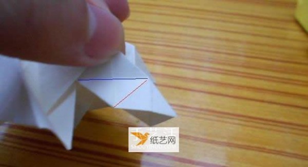 Illustration of the specific folding method of Fukuyama Paper Rose