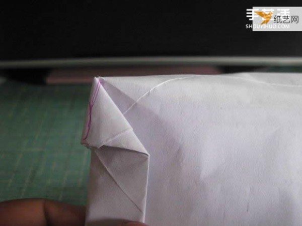 How to fold paper carp using dollars