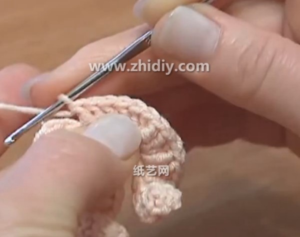 Crochet spiral flower decorative weaving tutorial