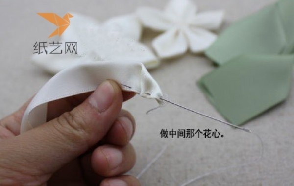 Fabric tutorial Korean style small fresh fabric flower hairpin making tutorial illustration