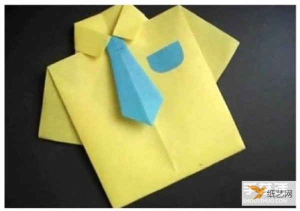 How to fold an origami short-sleeved shirt with a tie