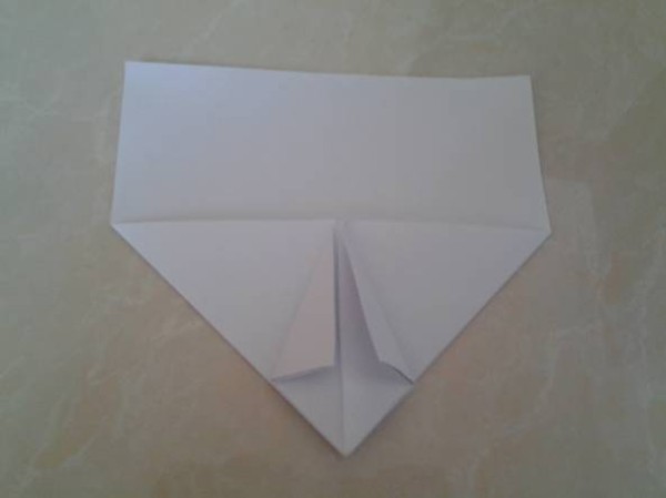 paper airplane that flies far