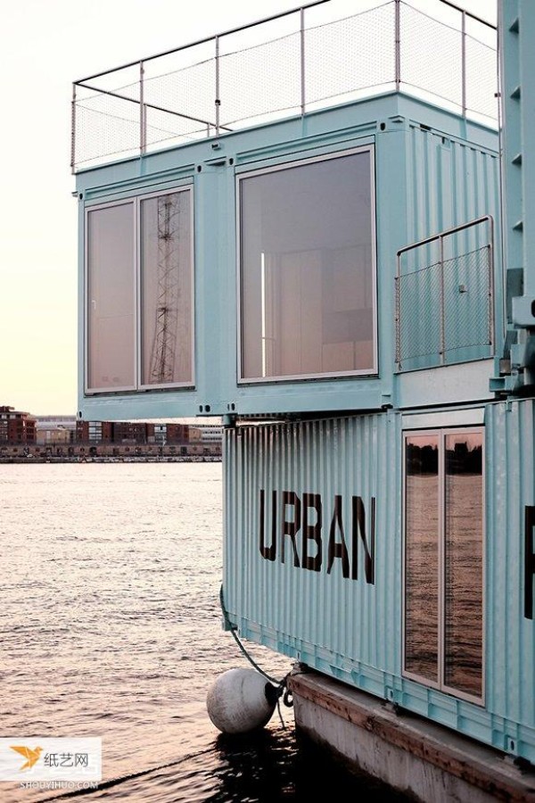 Container houses floating on the harbor are affordable dormitories suitable for students