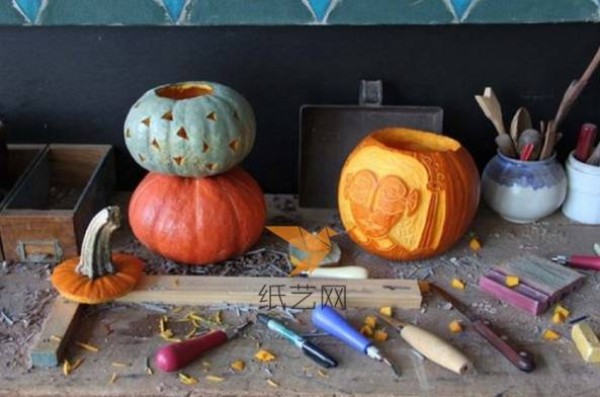 Halloween spooky pumpkin lantern handmade illustrated tutorial