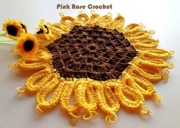 Tutorial on crocheting sunflower pillows and coasters (with illustrations and video tutorials)