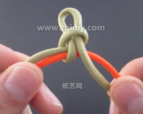 Tutorial on how to knit Chinese knotted finger knot bracelets