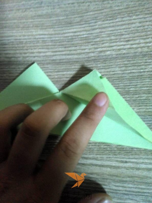 Simple 3D four-leaf clover origami tutorial