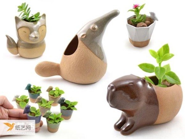 Purely handmade small and cute mini pottery flower pot handicrafts