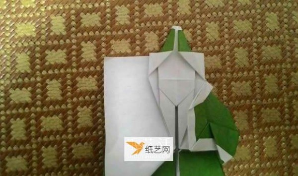 Fold Santa Claus step by step using origami