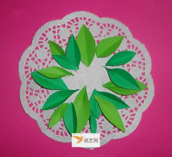 Use cardboard to make a handmade Teachers Day gift flower plate