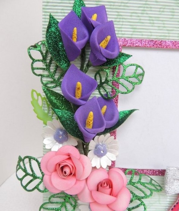 Handmade illustrated tutorial teaches you how to make handmade foam paper lilies