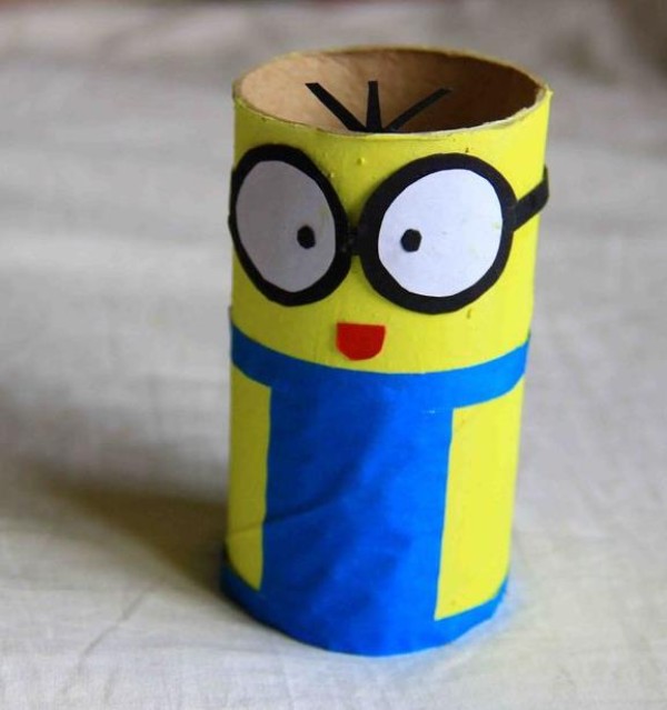 DIY tutorial for children to make minion by using waste toilet paper tubes