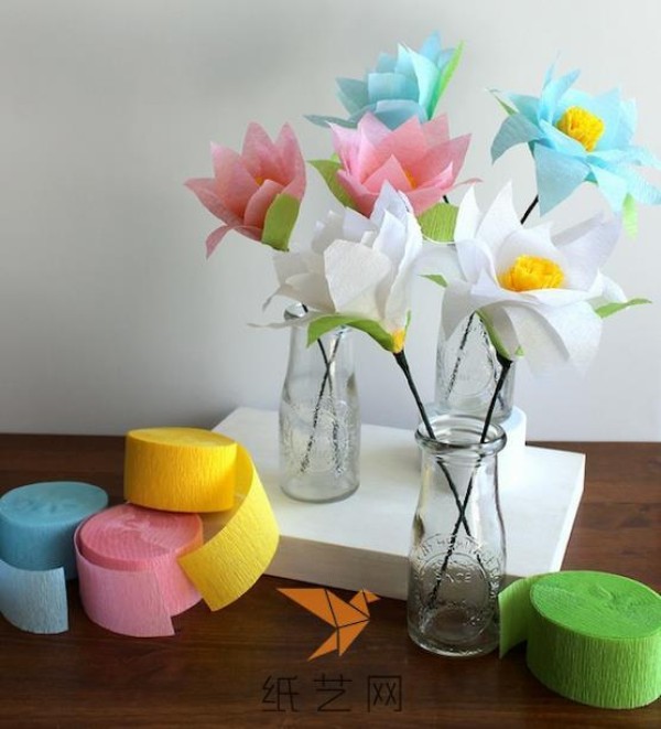 Tutorial on how to make paper flower decorations with a spring atmosphere