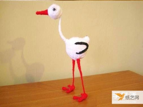 You only need to prepare wool and wire in advance to make a childrens egret doll.