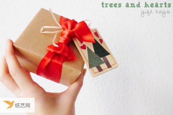 26 personalized pictures of gift wrapping labels to make gifts more unique