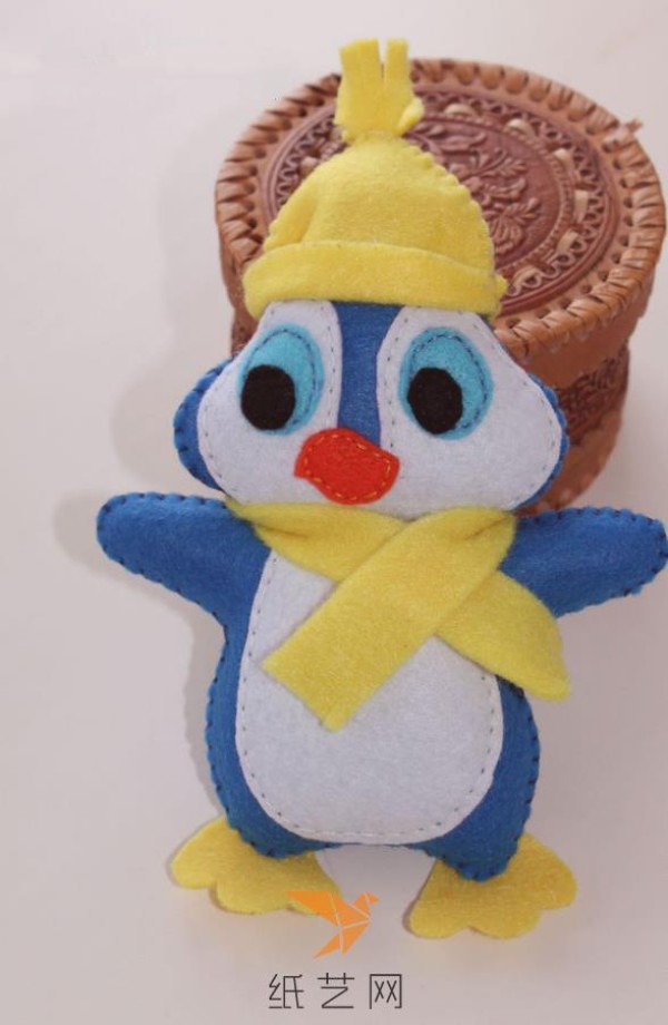 Tutorial on making cute little penguin doll for Christmas gift