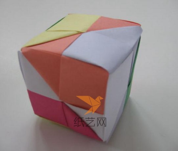 How to make a mysterious origami cube