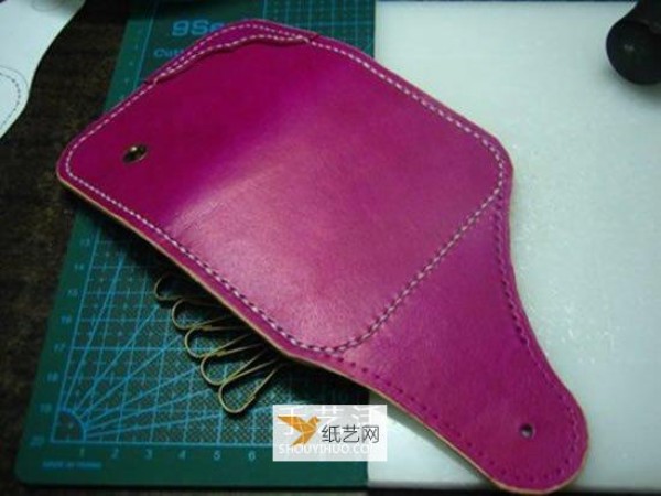 Tutorial on making your own Redmoon leather card holder for women