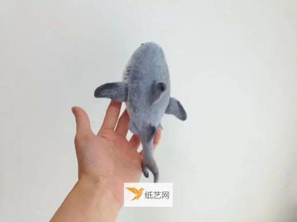 How to make a personalized wool felt shark key bag