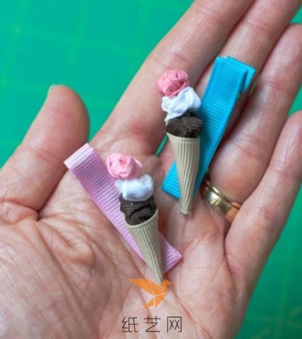 Tutorial on making beautiful ice cream hairpins for New Year’s gift