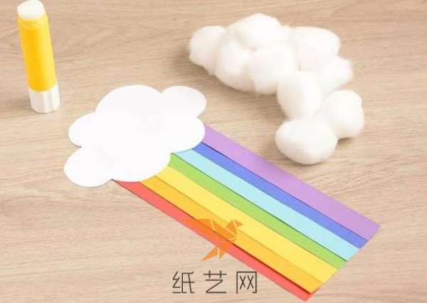 Handmade tutorial for children to make colorful clouds