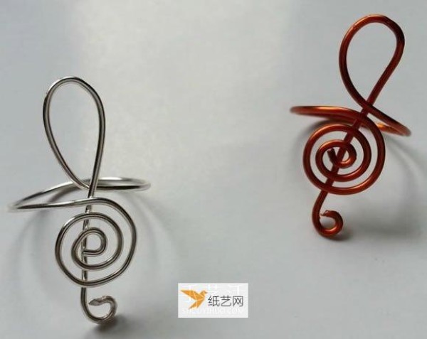 A clever way to use wire to create a high note ring