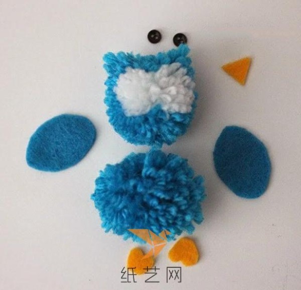 Tutorial on making cute little owl with yarn ball