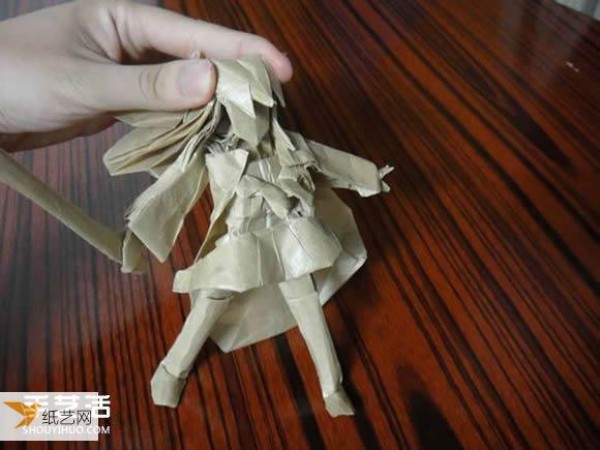 Origami tutorial for Shakugan anime character Shana