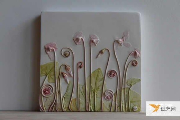 Add flowers, plants and vegetables to clay to create beautiful plant fossil tiles