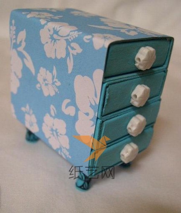 Tutorial on how to use matchbox waste to make a cute little cabinet