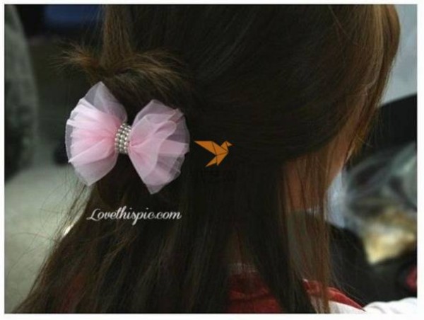 Tutorial on how to make beautiful fabric bow hair accessories